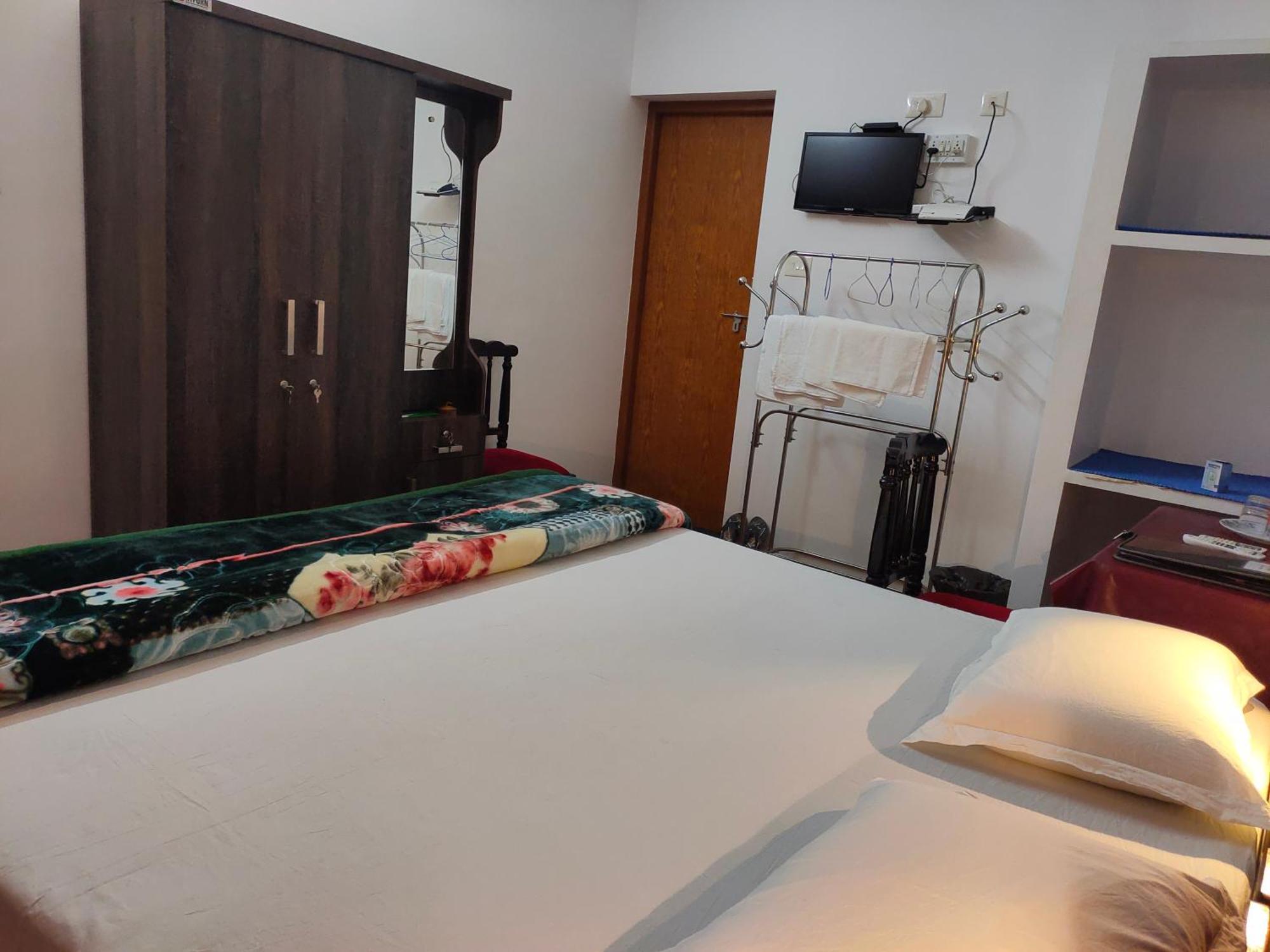 Homestay Kuttickattil Gardens *